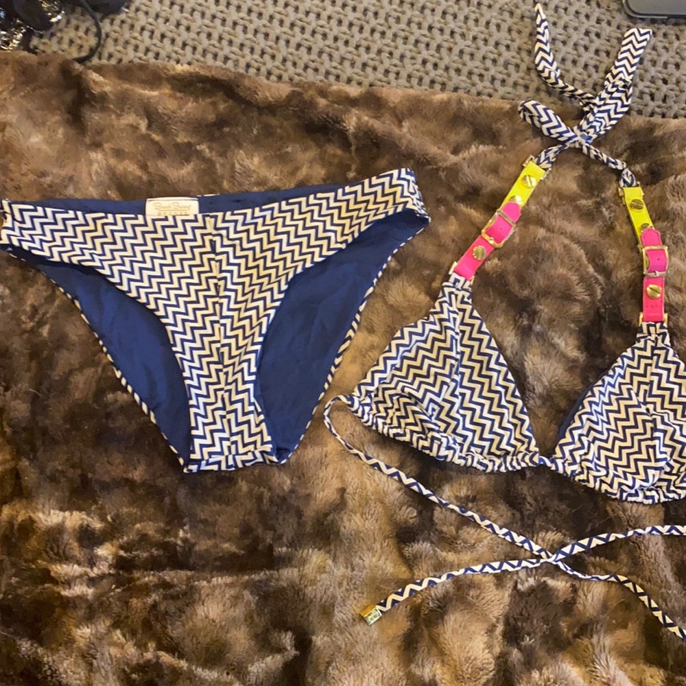 Beach Bunny Royal Blue geo bikini L top M bottom